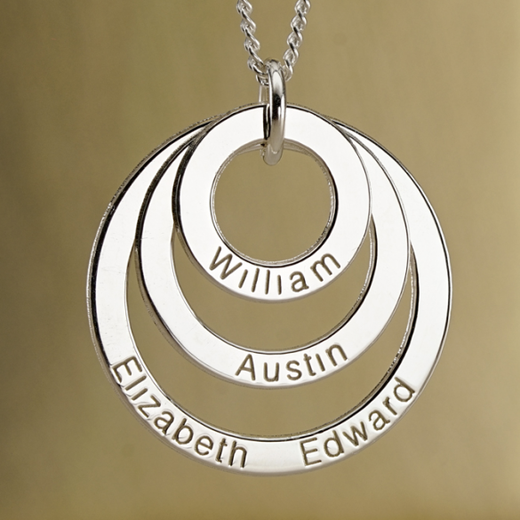 9ct White Gold Triple Disc Personalised Family Necklace